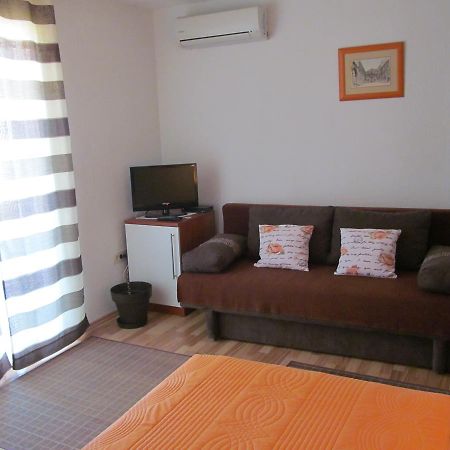 Apartment Danese โพรไมนา ภายนอก รูปภาพ