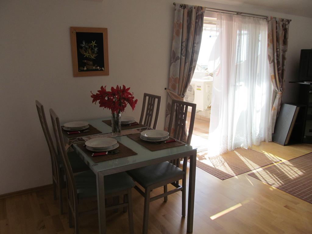 Apartment Danese โพรไมนา ห้อง รูปภาพ