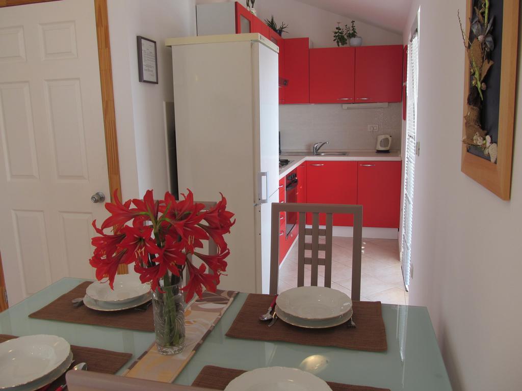 Apartment Danese โพรไมนา ห้อง รูปภาพ