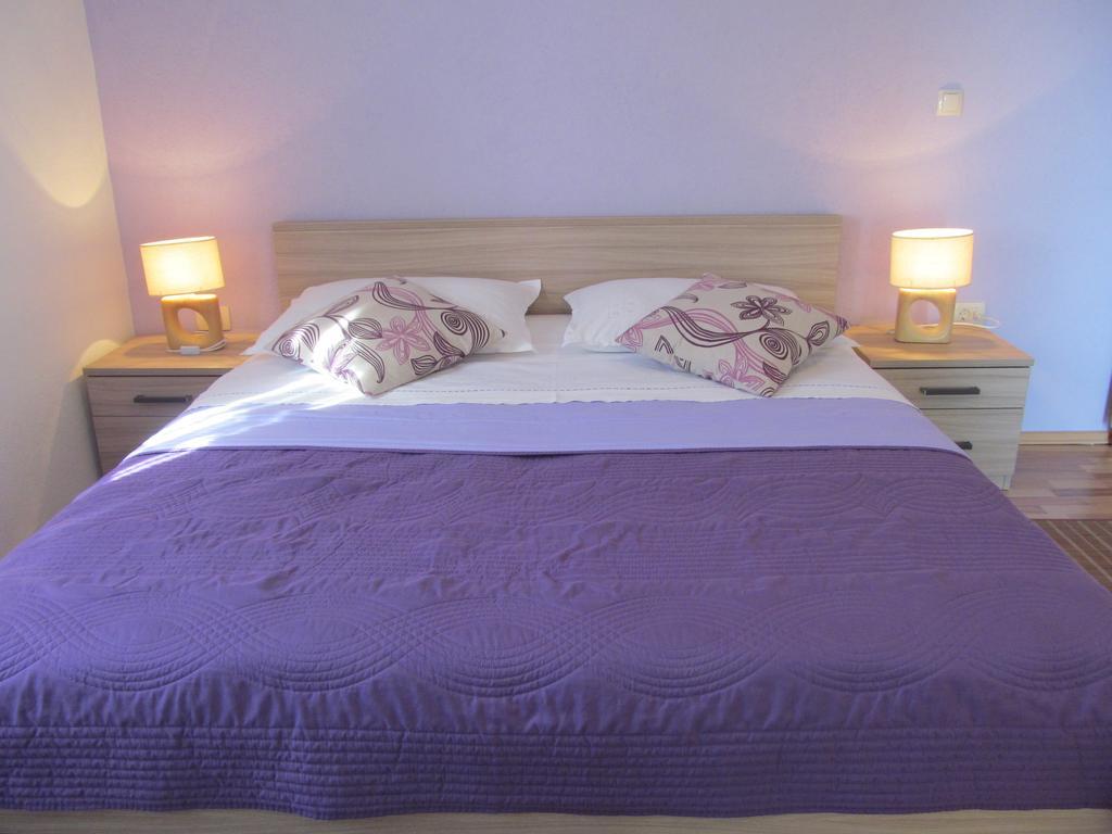 Apartment Danese โพรไมนา ห้อง รูปภาพ