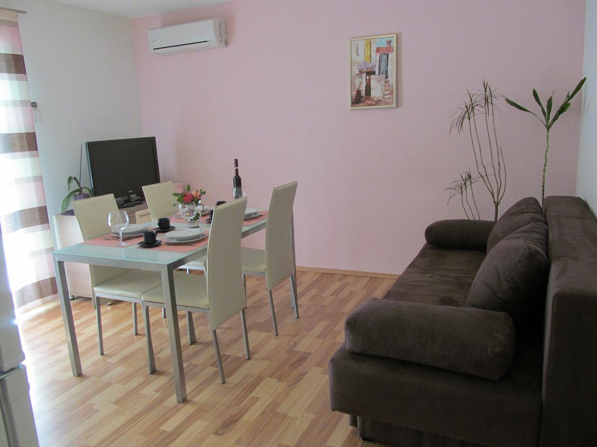 Apartment Danese โพรไมนา ภายนอก รูปภาพ