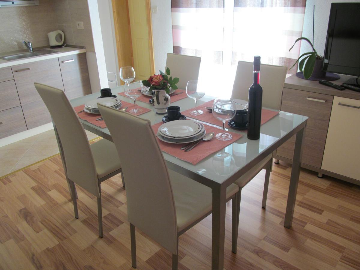 Apartment Danese โพรไมนา ภายนอก รูปภาพ